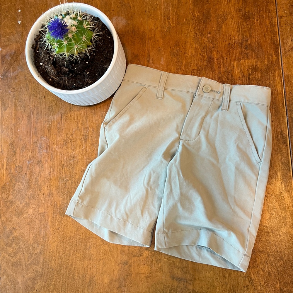 Cat & Jack Boys 4T Khaki Shorts Tan Flat Front School Uniform Shorts